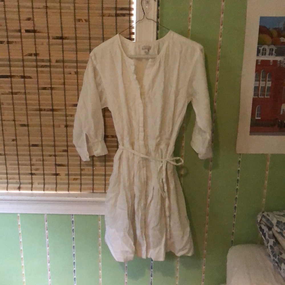 White quarter length sleeve peasant dress